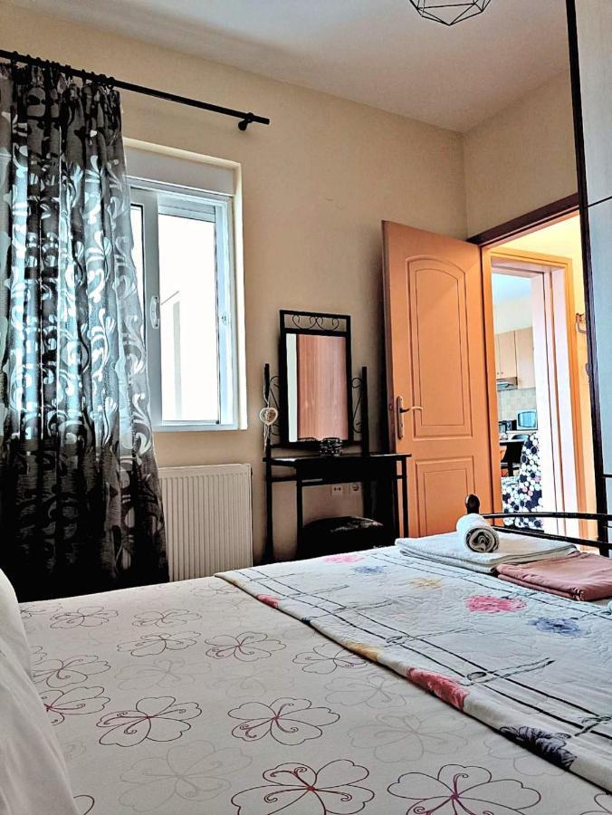 Evita Apartment Митикас Екстериор снимка