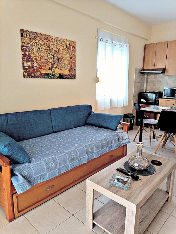 Evita Apartment Митикас Екстериор снимка